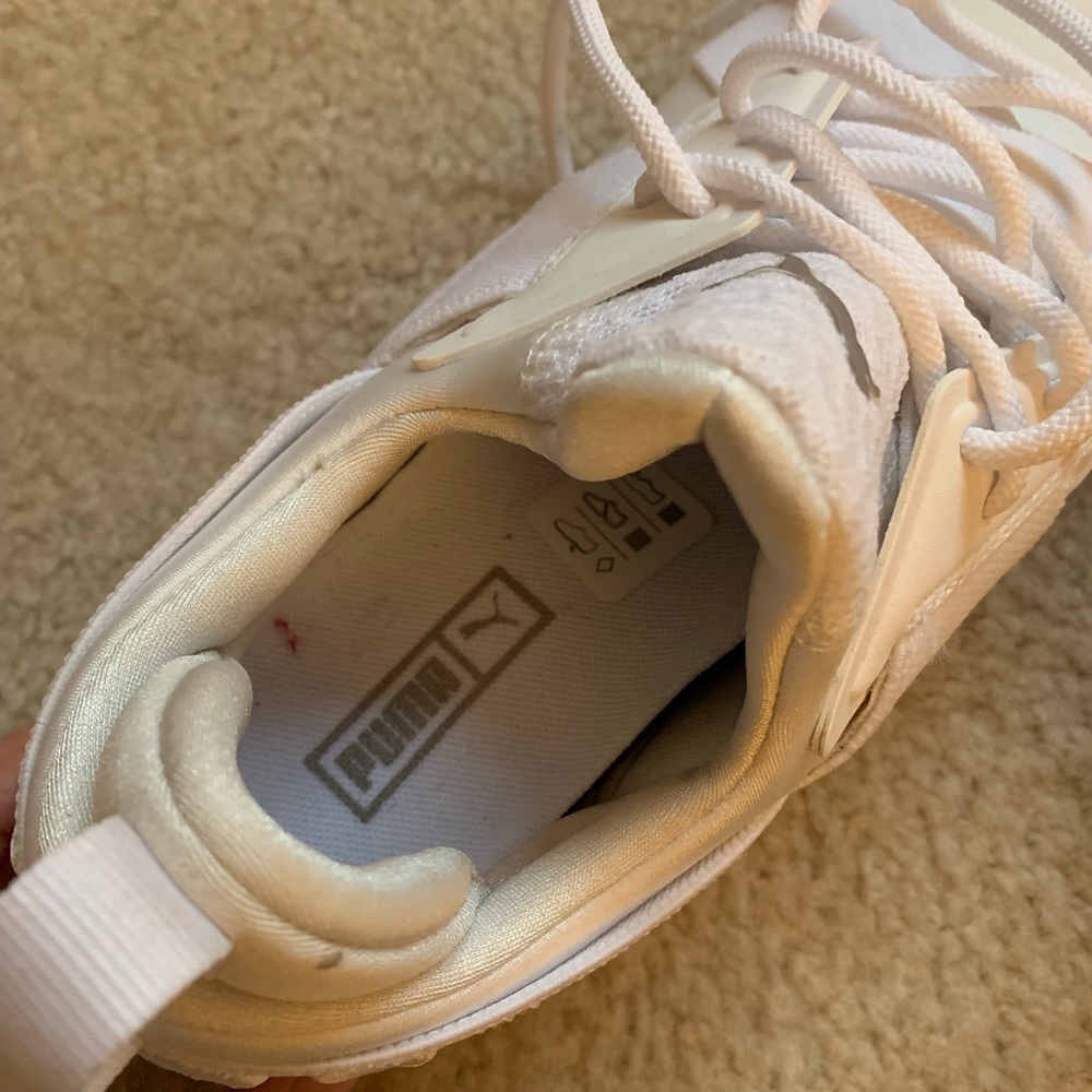 Shoes - Picture 3 of 7